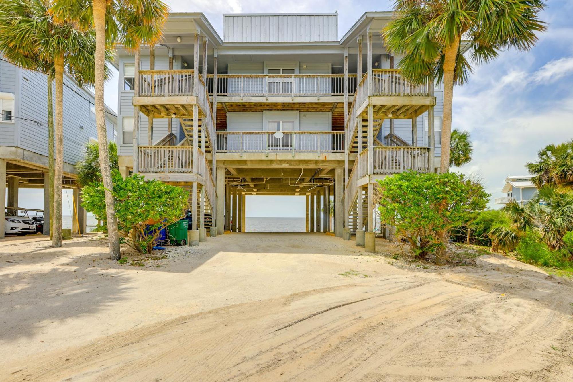 Beachfront Cedar Key Retreat With Pool Access! Kültér fotó